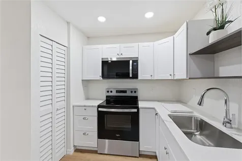 8607 May Circle Tampa FL 33614