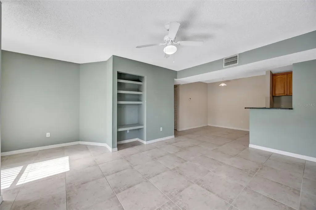 455 Alt 19 S Palm Harbor FL 34683