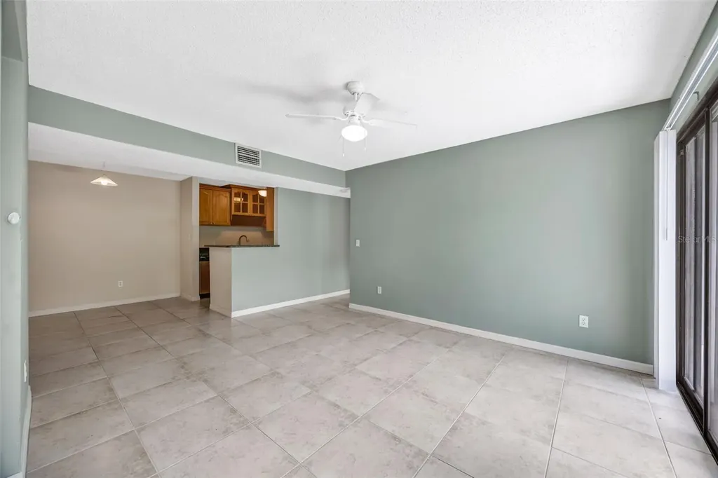 455 Alt 19 S Palm Harbor FL 34683