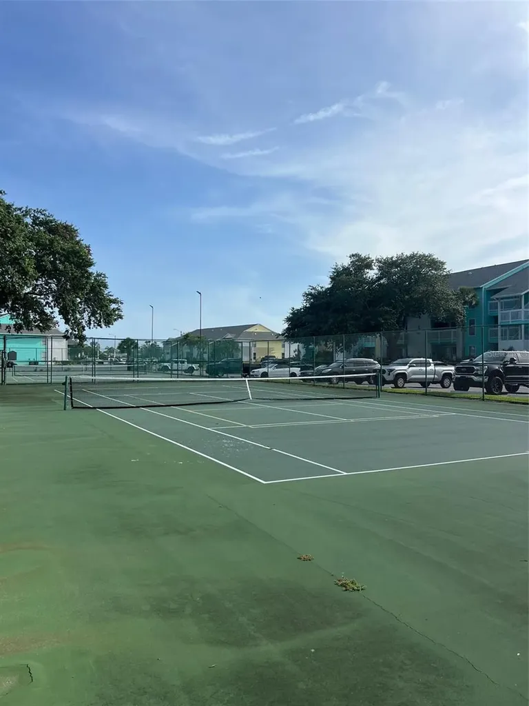 455 Alt 19 S Palm Harbor FL 34683