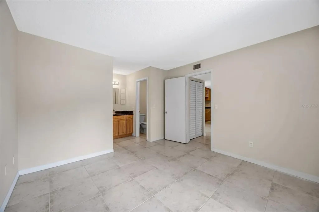 455 Alt 19 S Palm Harbor FL 34683