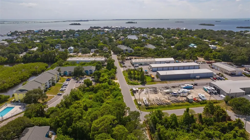 455 Alt 19 S Palm Harbor FL 34683