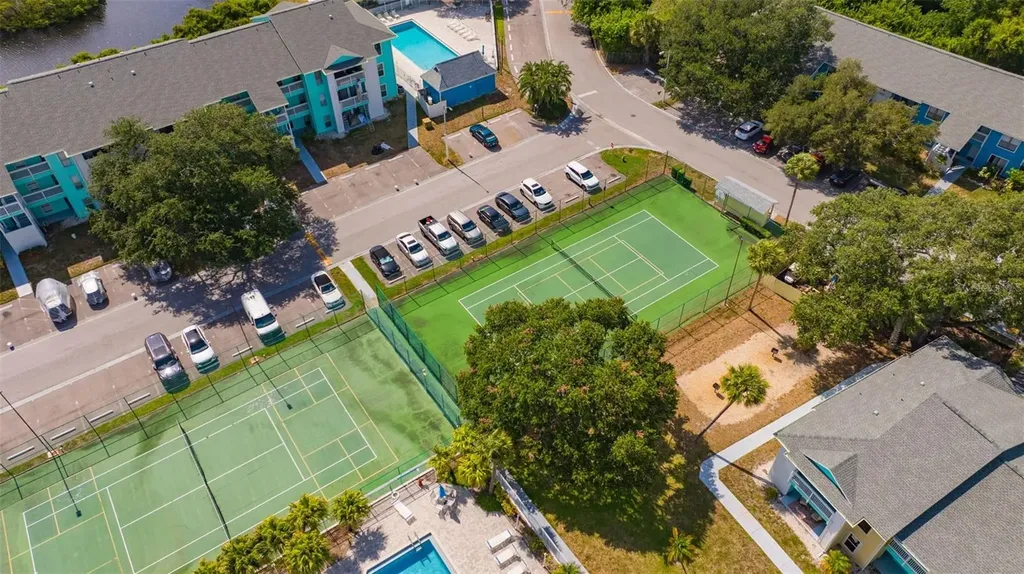 455 Alt 19 S Palm Harbor FL 34683