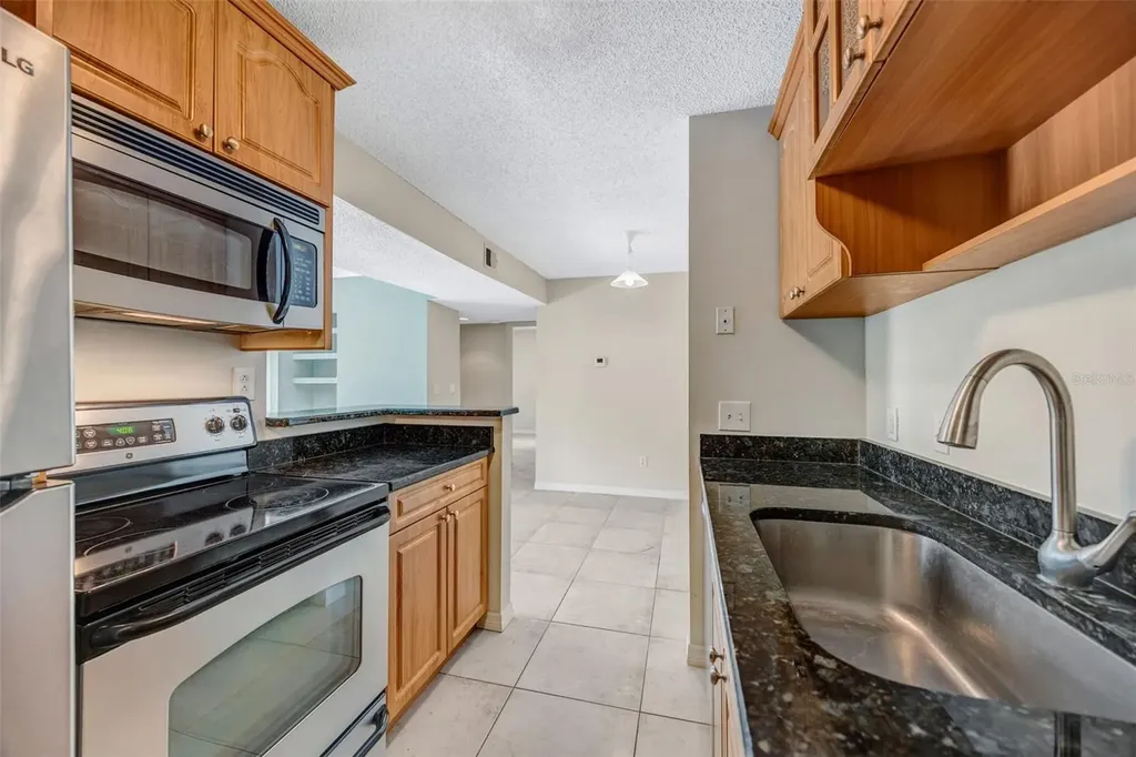 455 Alt 19 S Palm Harbor FL 34683