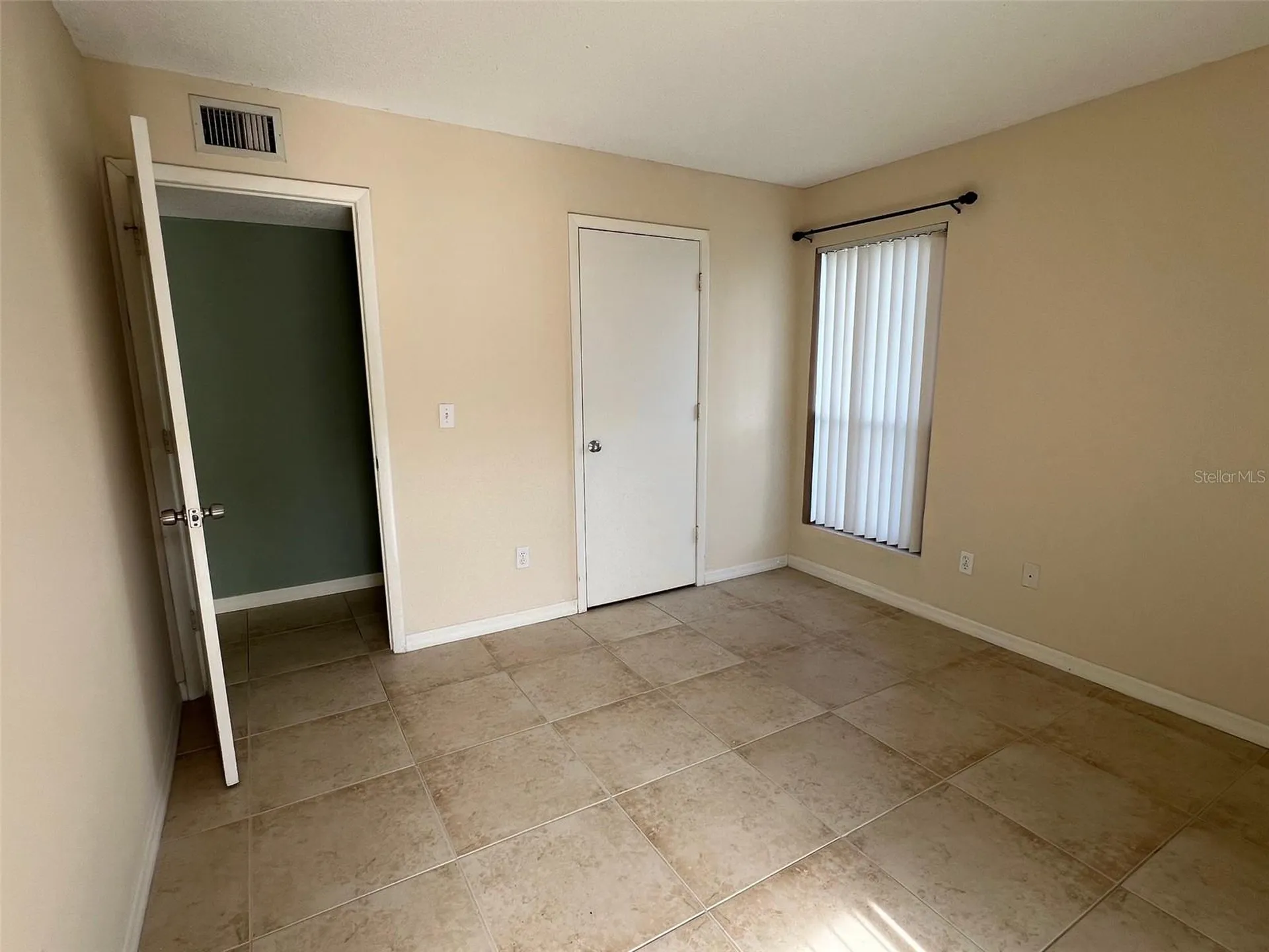 455 Alt 19 S Palm Harbor FL 34683