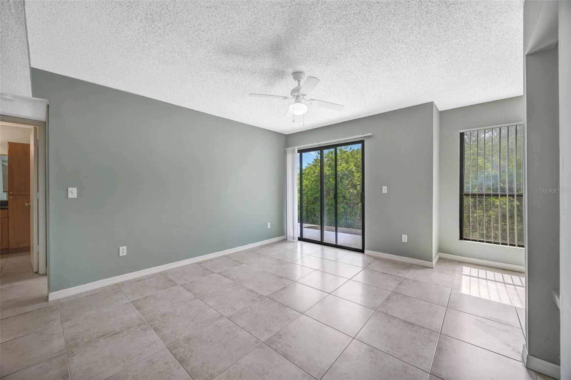 455 Alt 19 S Palm Harbor FL 34683