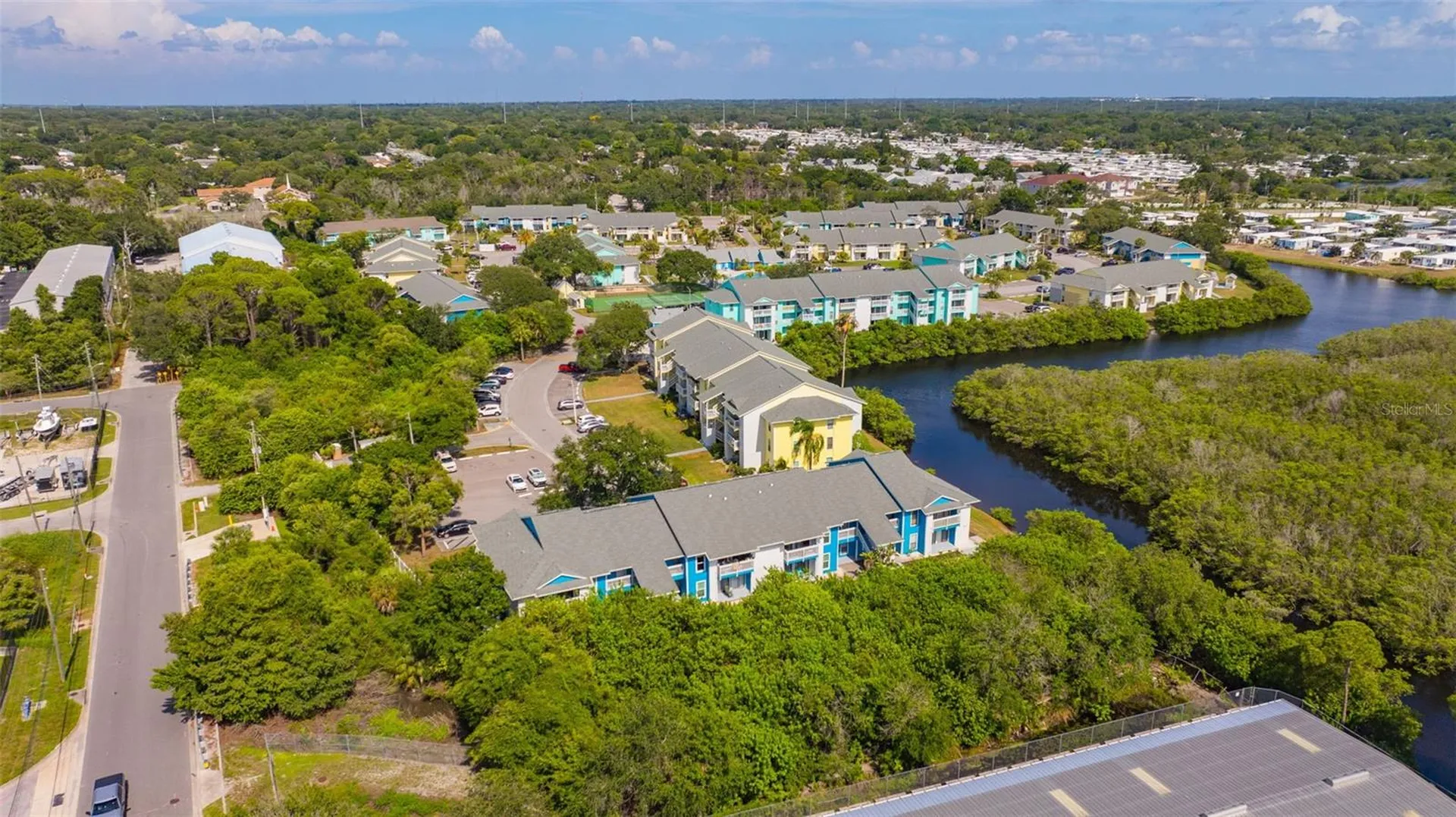 455 Alt 19 S Palm Harbor FL 34683