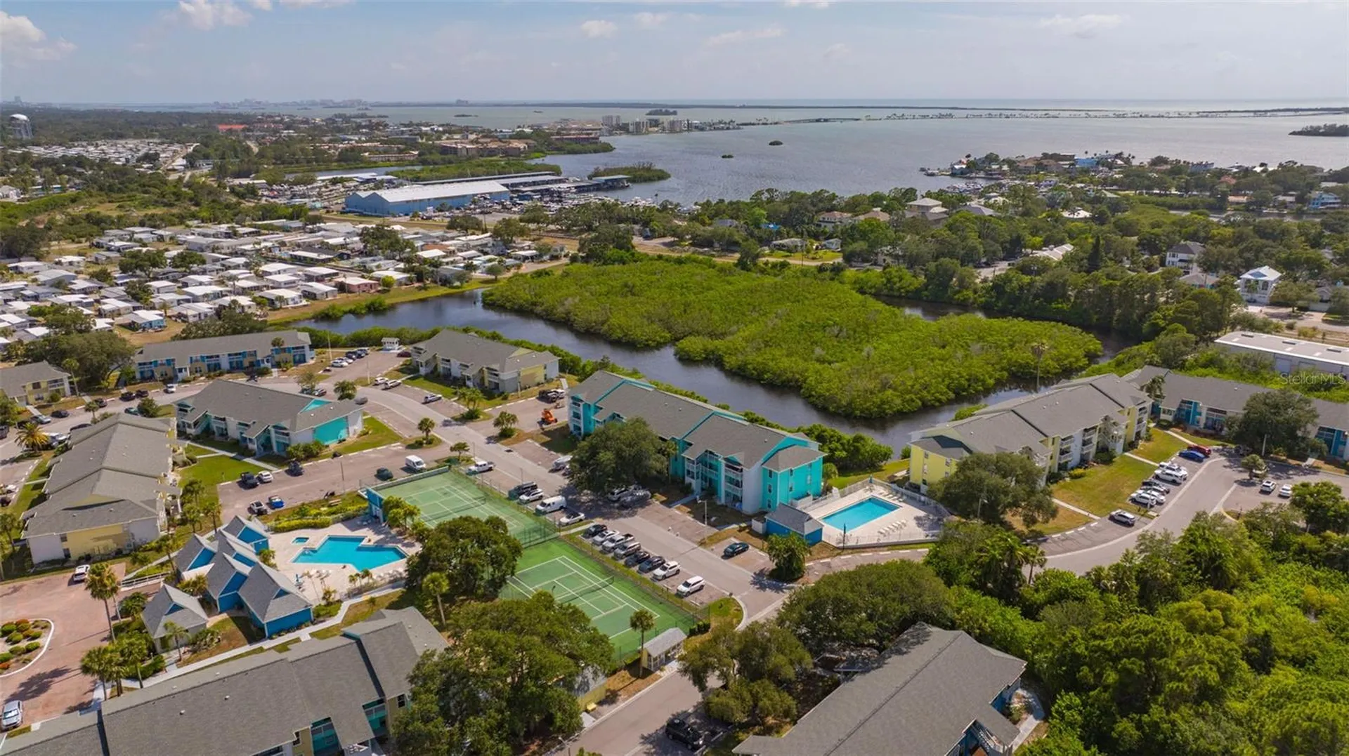 455 Alt 19 S Palm Harbor FL 34683