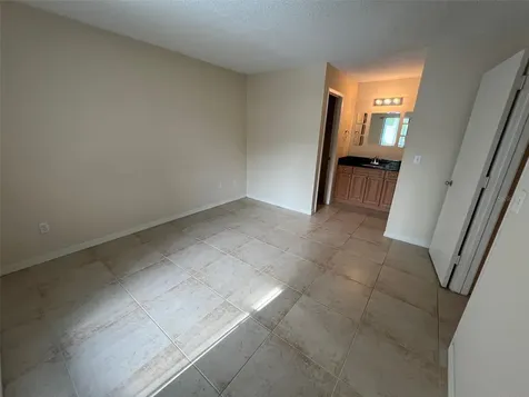 455 Alt 19 S Palm Harbor FL 34683