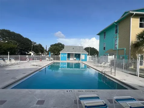 455 Alt 19 S Palm Harbor FL 34683