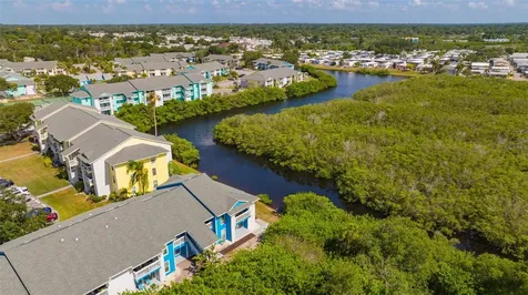 455 Alt 19 S Palm Harbor FL 34683