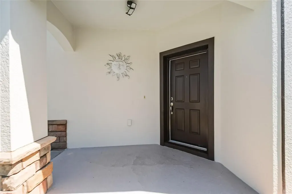 2001 Red Bluff Avenue Apopka FL 32712