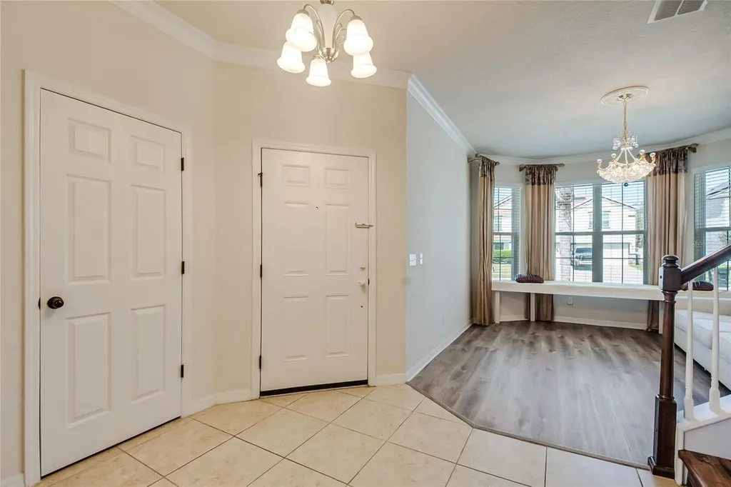 2001 Red Bluff Avenue Apopka FL 32712