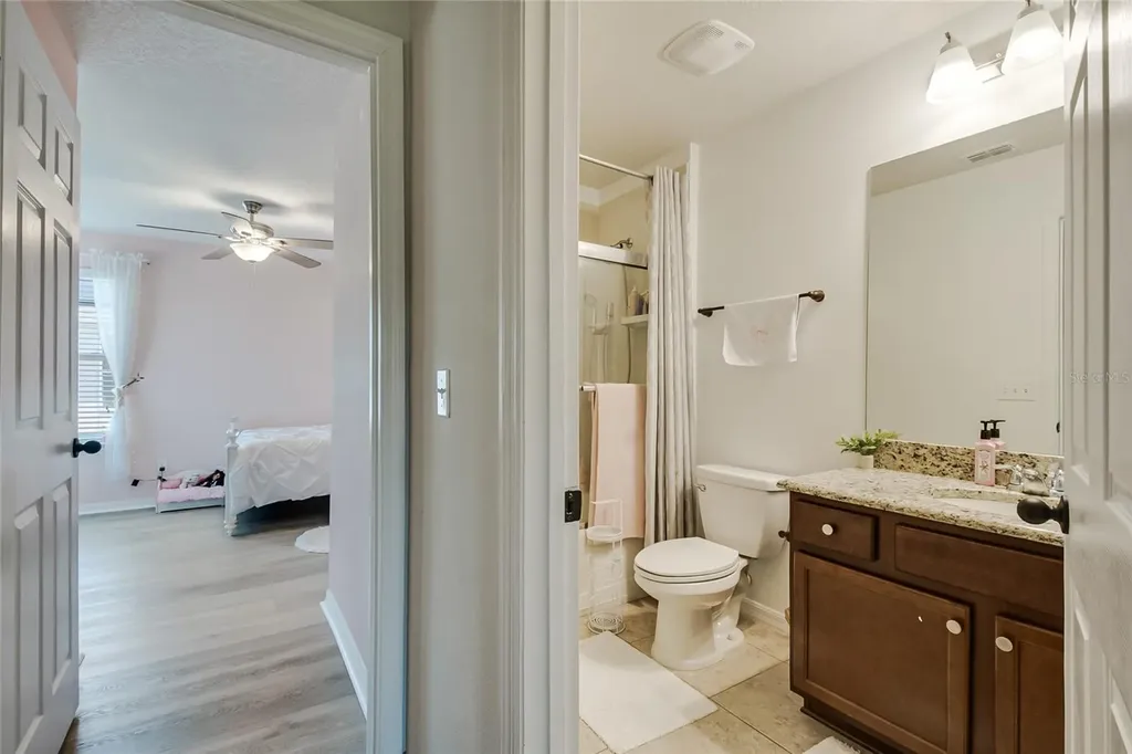 2001 Red Bluff Avenue Apopka FL 32712