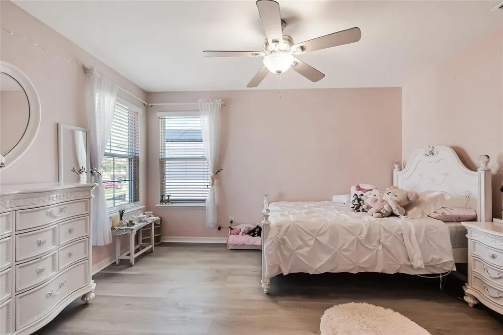 2001 Red Bluff Avenue Apopka FL 32712