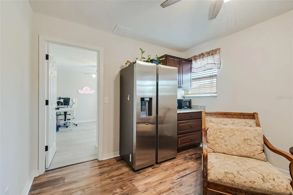 2001 Red Bluff Avenue Apopka FL 32712