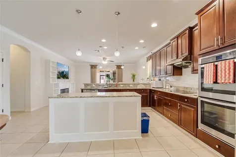 2001 Red Bluff Avenue Apopka FL 32712