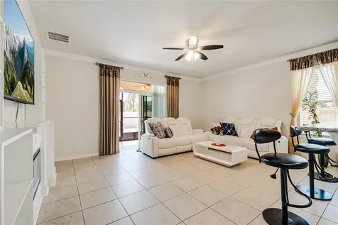 2001 Red Bluff Avenue Apopka FL 32712