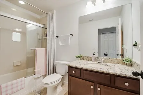 2001 Red Bluff Avenue Apopka FL 32712