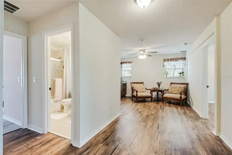 2001 Red Bluff Avenue Apopka FL 32712