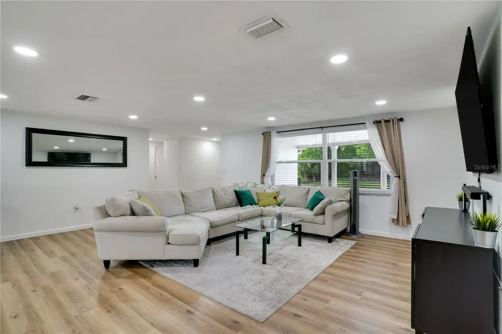 7715 Foxbloom Drive Port Richey FL 34668