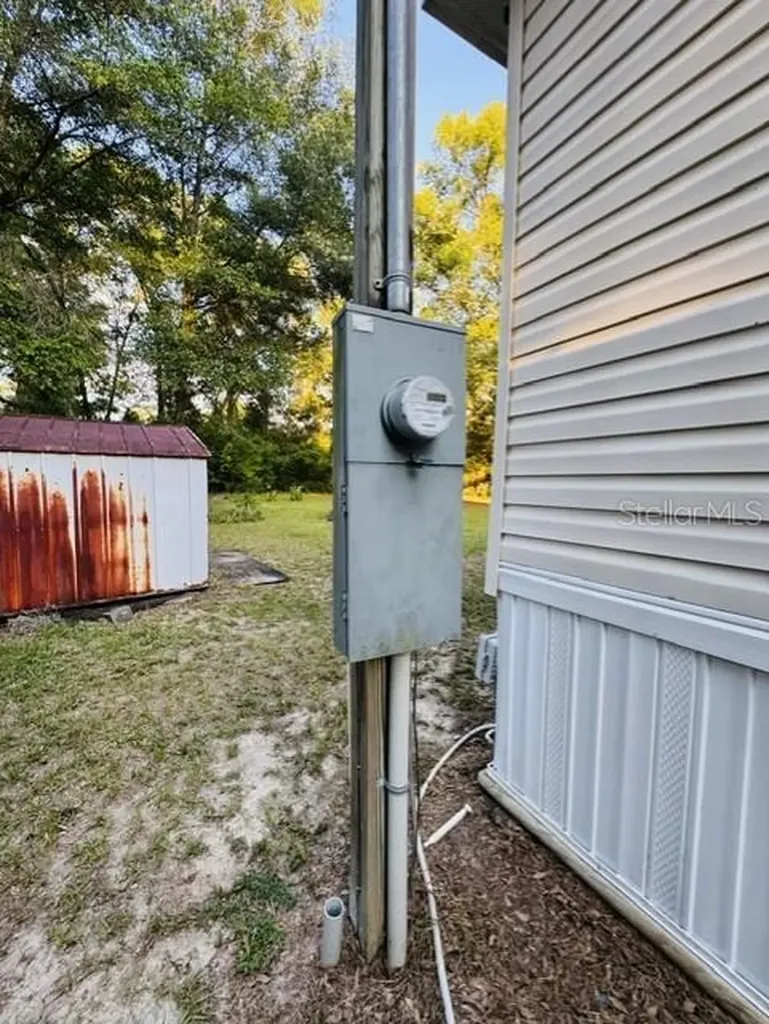11817 SW 58th Street Webster FL 33597