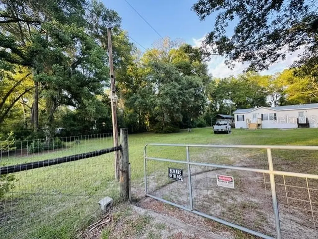 11817 SW 58th Street Webster FL 33597