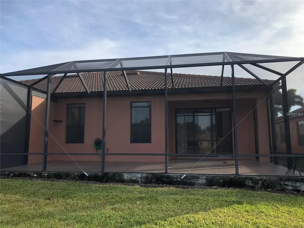 140 Shell Falls Drive Apollo Beach FL 33572