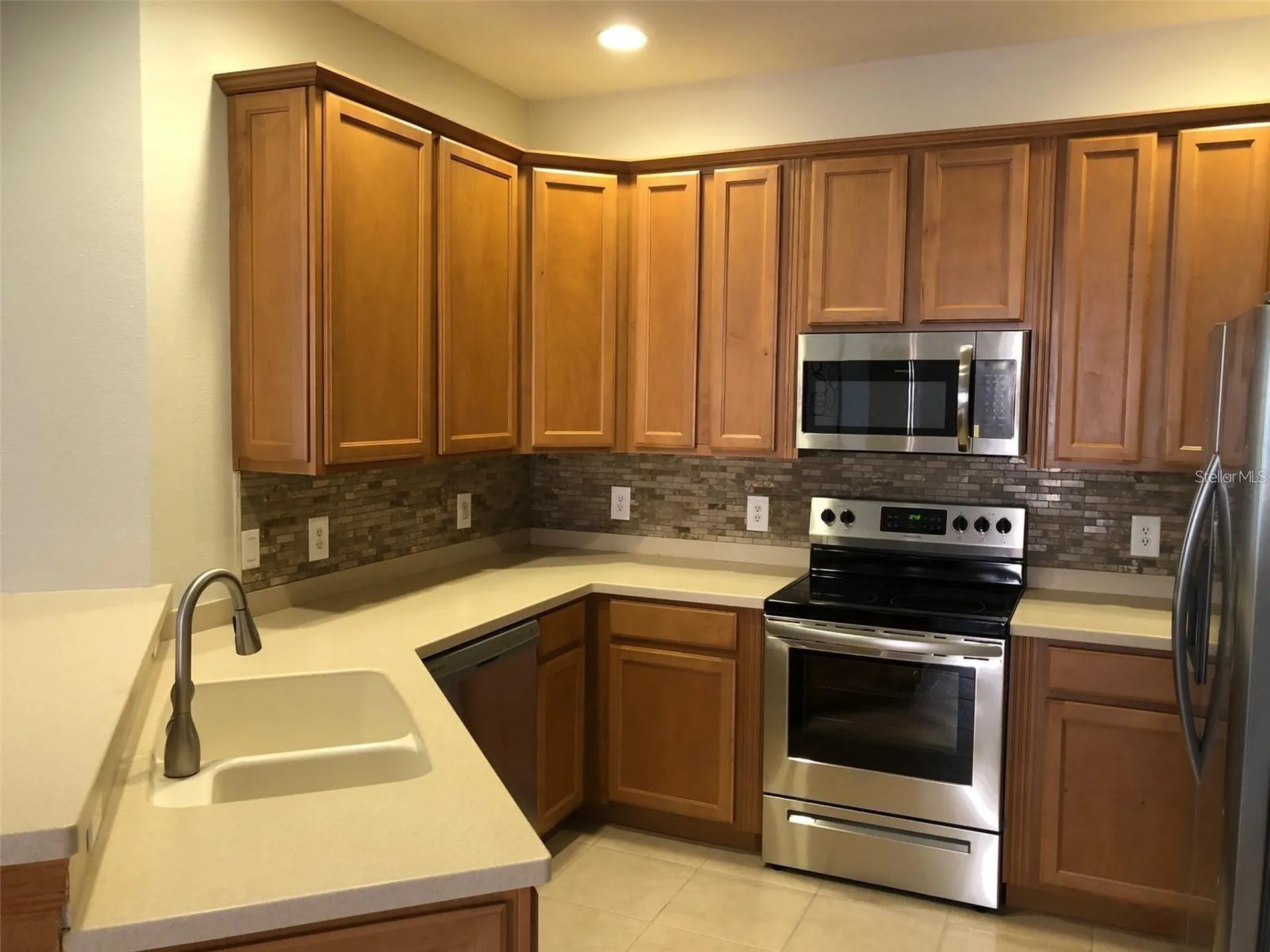 140 Shell Falls Drive Apollo Beach FL 33572