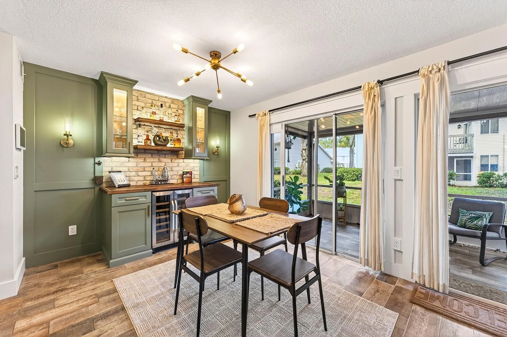 2412 Tack Room Lane Orlando FL 32812