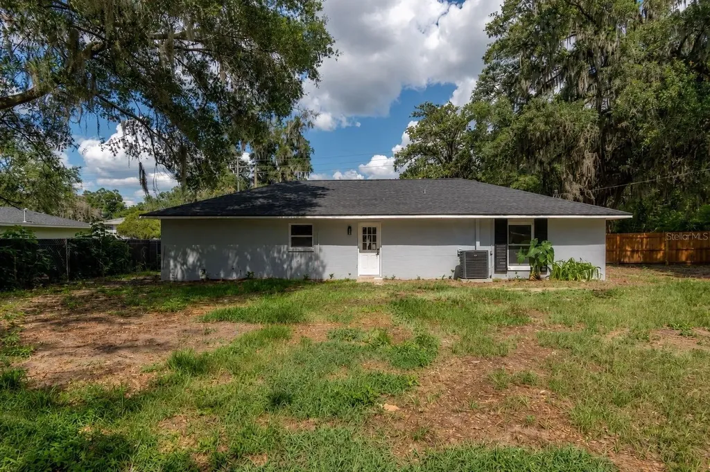 1702 NW 27th Avenue Ocala FL 34475