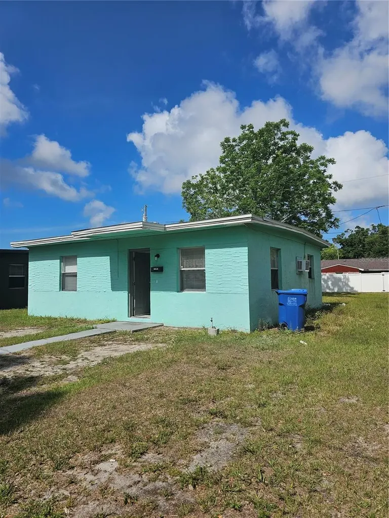1147 32nd Street S St Petersburg FL 33712