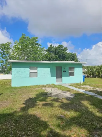 1147 32nd Street S St Petersburg FL 33712
