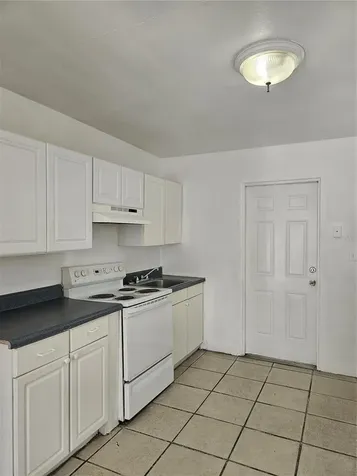1147 32nd Street S St Petersburg FL 33712