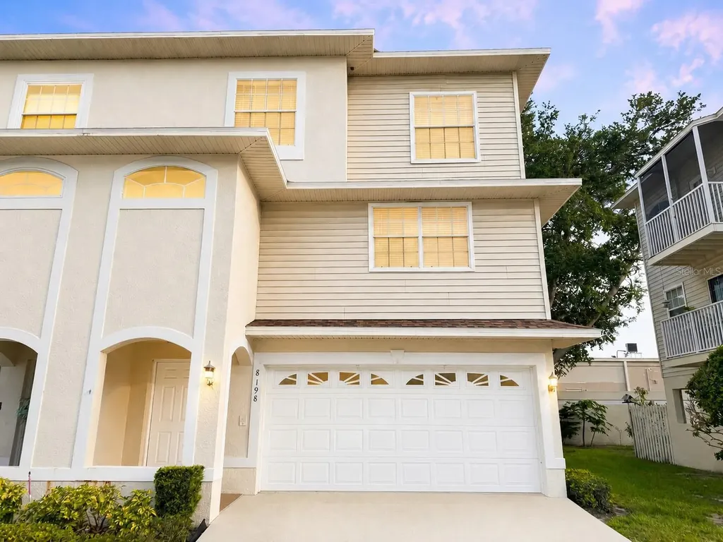 8198 Eagles Park Drive St Petersburg FL 33709