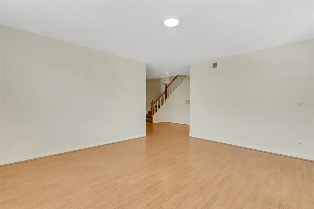 8198 Eagles Park Drive St Petersburg FL 33709