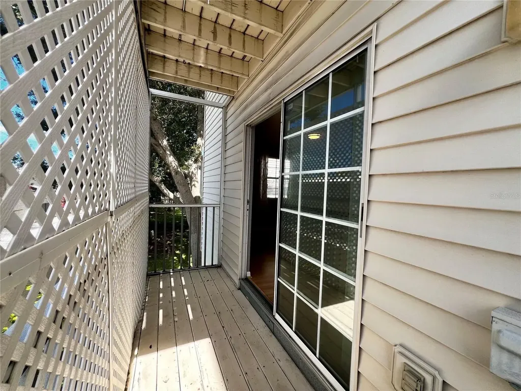 8198 Eagles Park Drive St Petersburg FL 33709