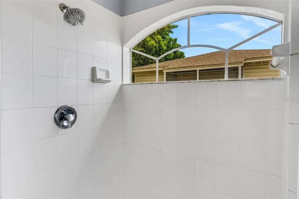 8198 Eagles Park Drive St Petersburg FL 33709