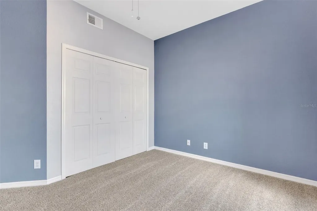 8198 Eagles Park Drive St Petersburg FL 33709