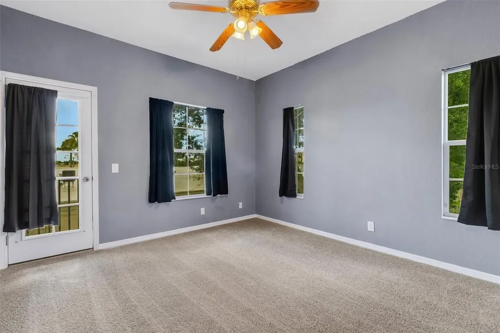 8198 Eagles Park Drive St Petersburg FL 33709