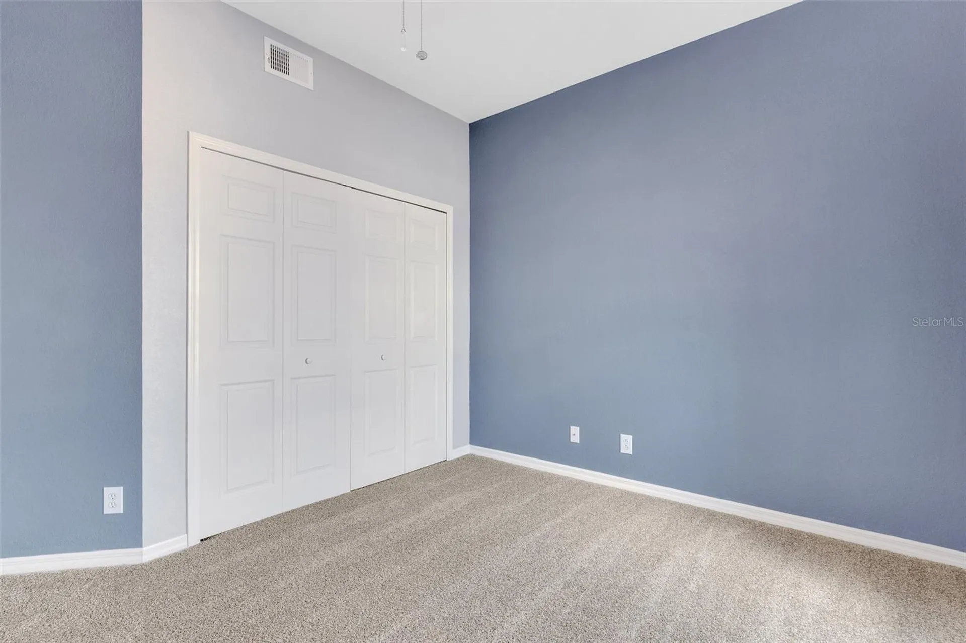 8198 Eagles Park Drive St Petersburg FL 33709