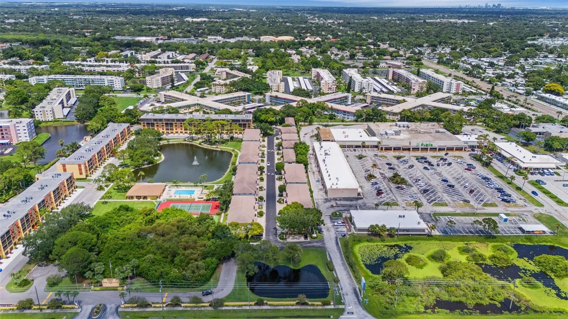 8198 Eagles Park Drive St Petersburg FL 33709
