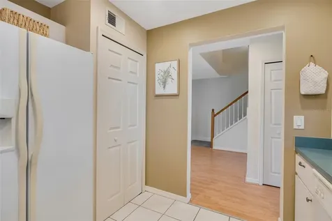 8198 Eagles Park Drive St Petersburg FL 33709