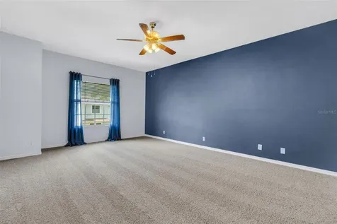 8198 Eagles Park Drive St Petersburg FL 33709