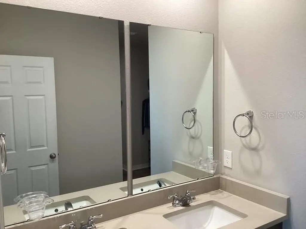 462 Amadoras Way St Cloud FL 34771