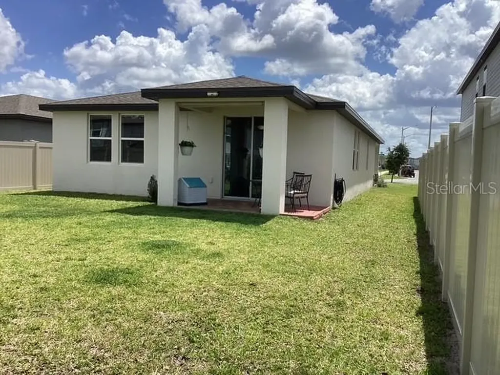 462 Amadoras Way St Cloud FL 34771