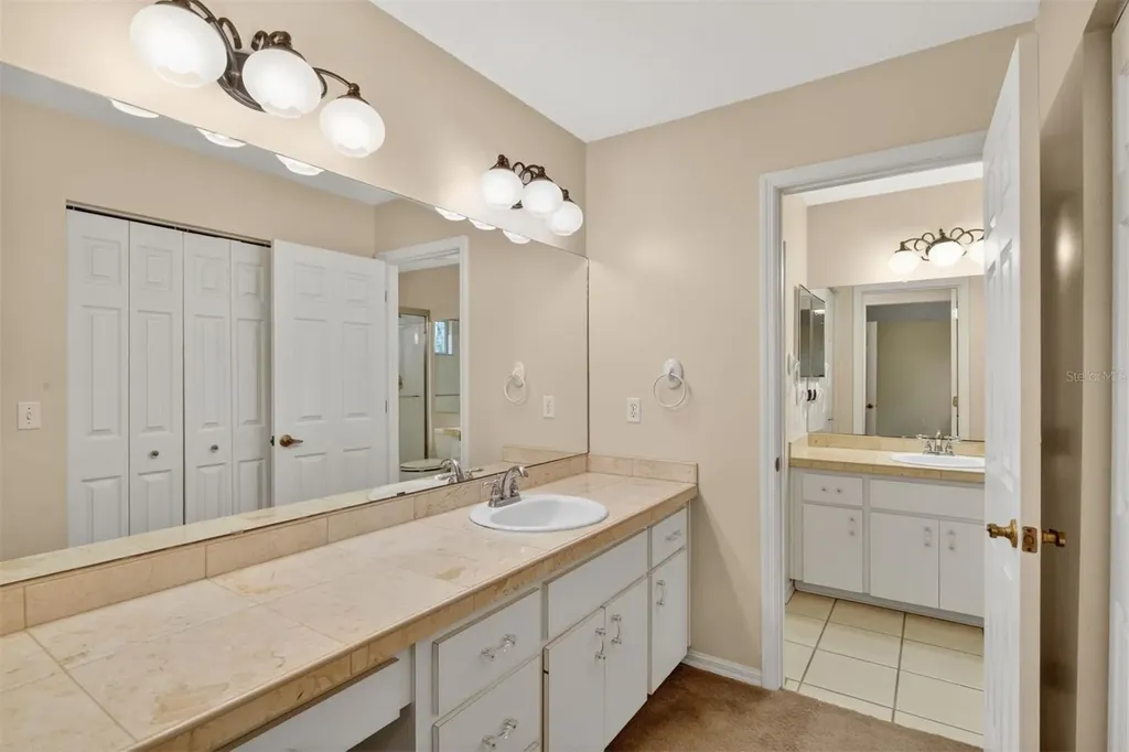 2305 NW 44th Place Gainesville FL 32605