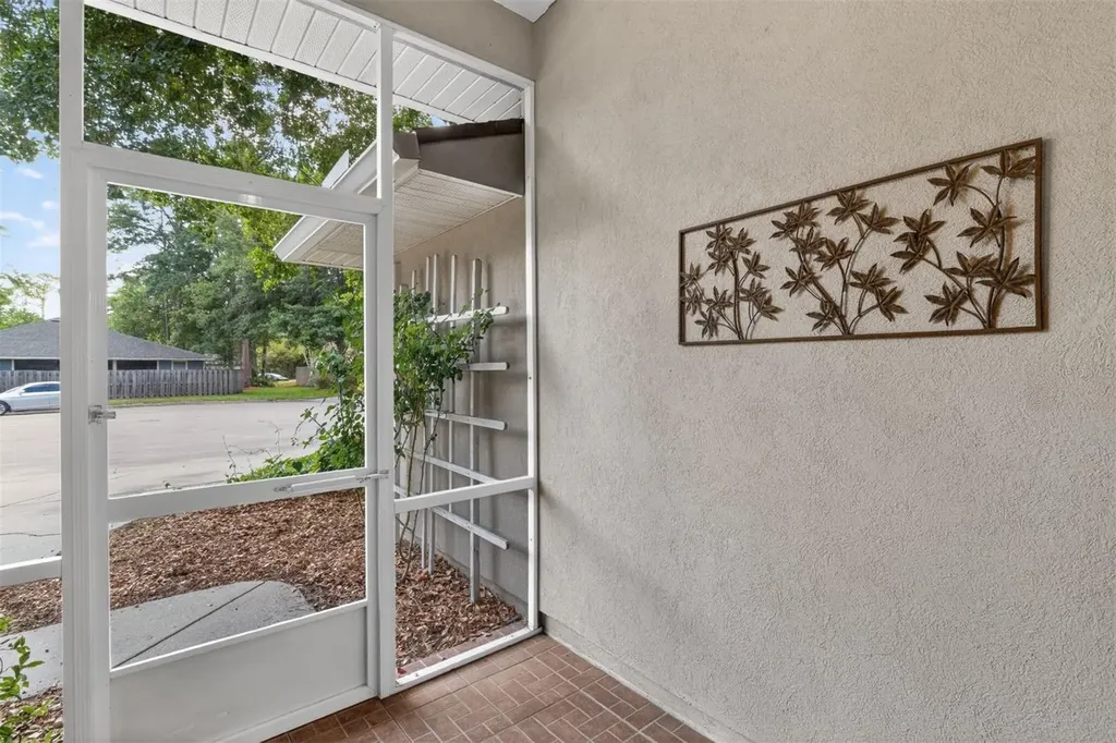 2305 NW 44th Place Gainesville FL 32605