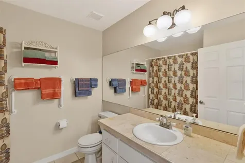 2305 NW 44th Place Gainesville FL 32605