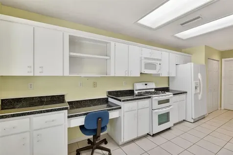 2305 NW 44th Place Gainesville FL 32605